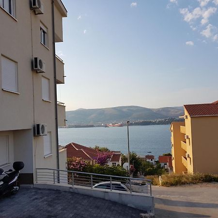 Apartment Tihana Trogir Exterior foto