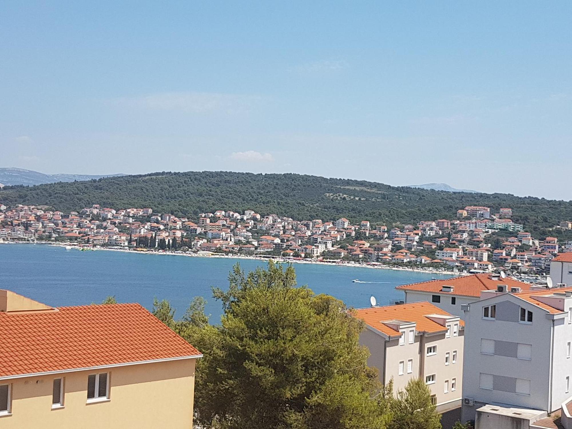 Apartment Tihana Trogir Exterior foto